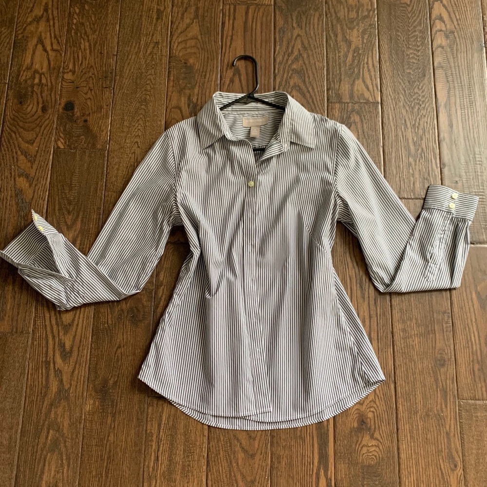 Banana Republic button up shirt